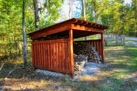 Tiny photo for 32 Mill Creek Point, Allardt, TN 38504 (MLS # 1359624)