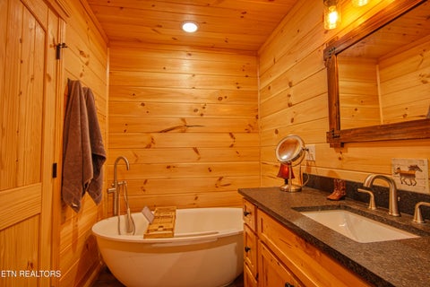 Tiny photo for 32 Mill Creek Point, Allardt, TN 38504 (MLS # 1359624)