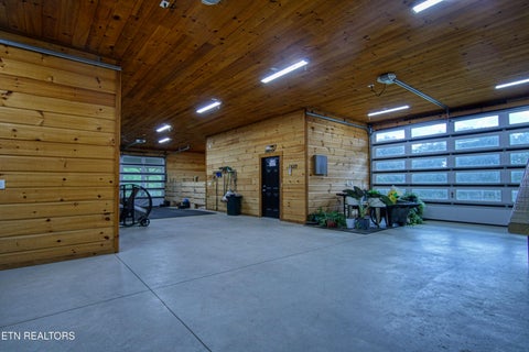 Tiny photo for 32 Mill Creek Point, Allardt, TN 38504 (MLS # 1359624)