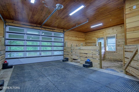 Tiny photo for 32 Mill Creek Point, Allardt, TN 38504 (MLS # 1359624)