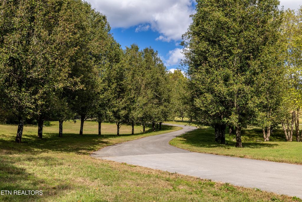 Photo of 150 Hidden Trace Way (Lot 5) Way, Maryville, TN 37803 (MLS # 1327100)