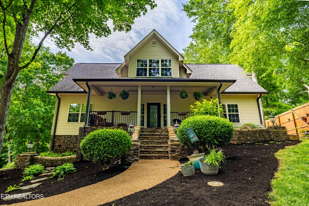 Photo of 4323 Deer Run Drive, Louisville, TN 37777 (MLS # 1339578)