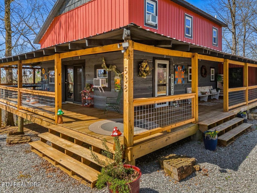 Photo of 538 Peacock Way, Parrottsville, TN 37843 (MLS # 1333083)