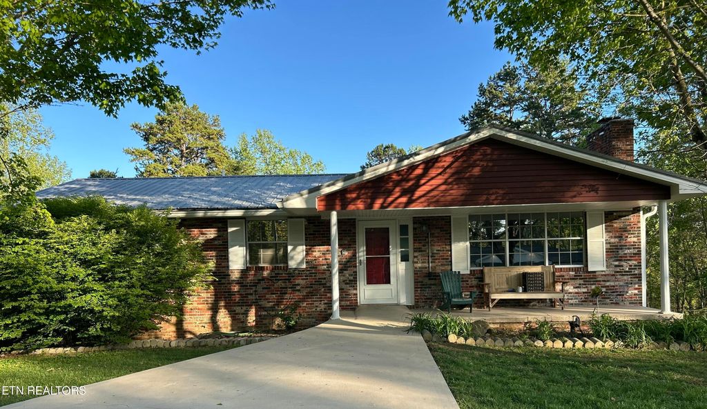 Photo of 915 N Chris Haven Drive, Seymour, TN 37865 (MLS # 1297529)