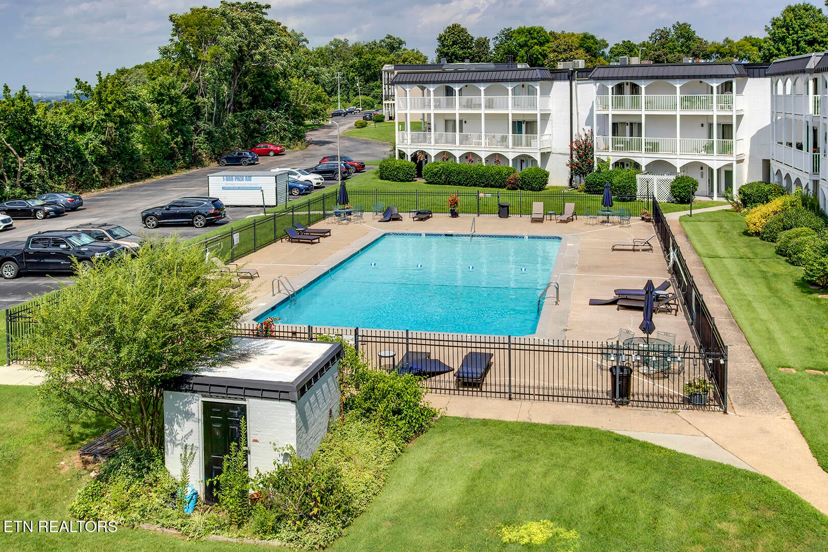 5709 Lyons View Pike 1318