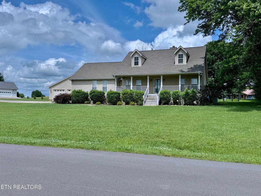 Photo of 799 Riverbend Drive, Dayton, TN 37321 (MLS # 1342494)