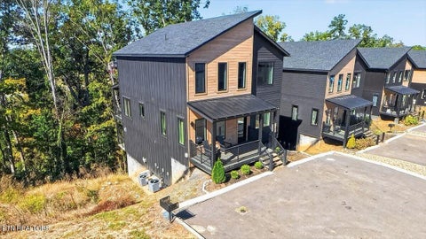 Tiny photo for 1301 Reedmont Way, Sevierville, TN 37876 (MLS # 1357616)