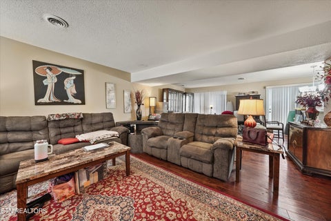 Tiny photo for 8703 Olde Colony Tr, Knoxville, TN 37923 (MLS # 1354483)