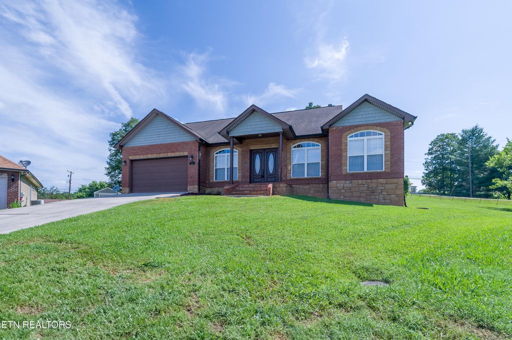 Photo of 9360 Gabrielle Rd, Strawberry Plains, TN 37871 (MLS # 1298425)