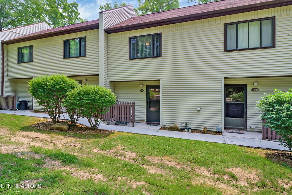 Photo of 99 Wilshire Heights Drive, Crossville, TN 38558 (MLS # 1328227)