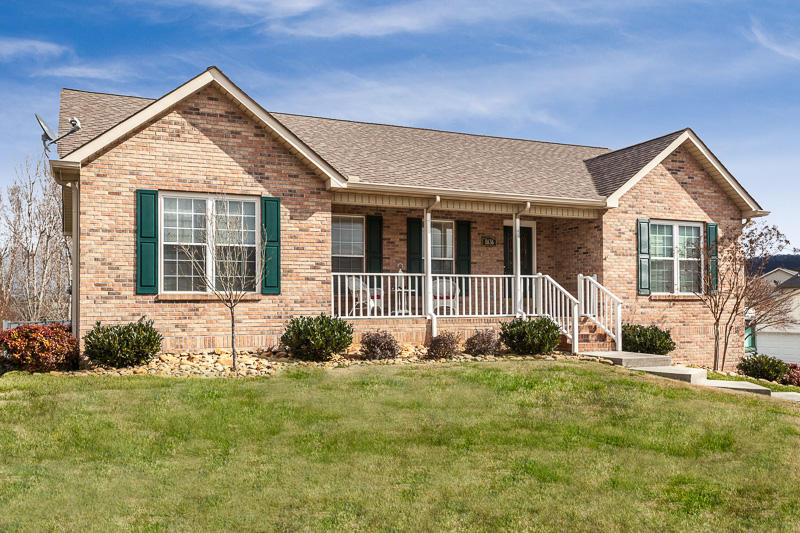 Photo 1 of 35 — 1836 Ridge Creek Lane, Knoxville, TN 37938