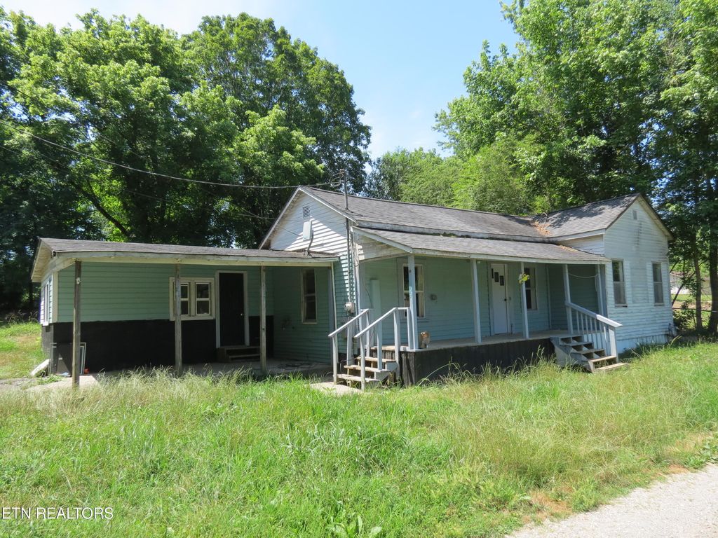 Photo of 509 Rock Bridge Rd, Oliver Springs, TN 37840 (MLS # 1267572)