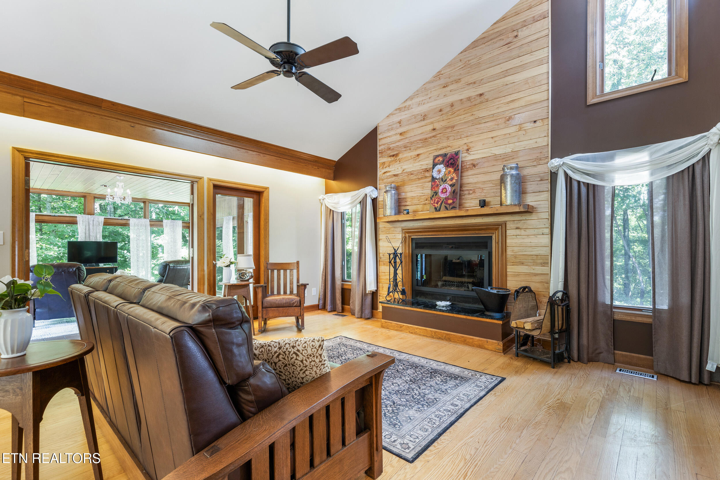 11104 POPLAR RIDGE Rd