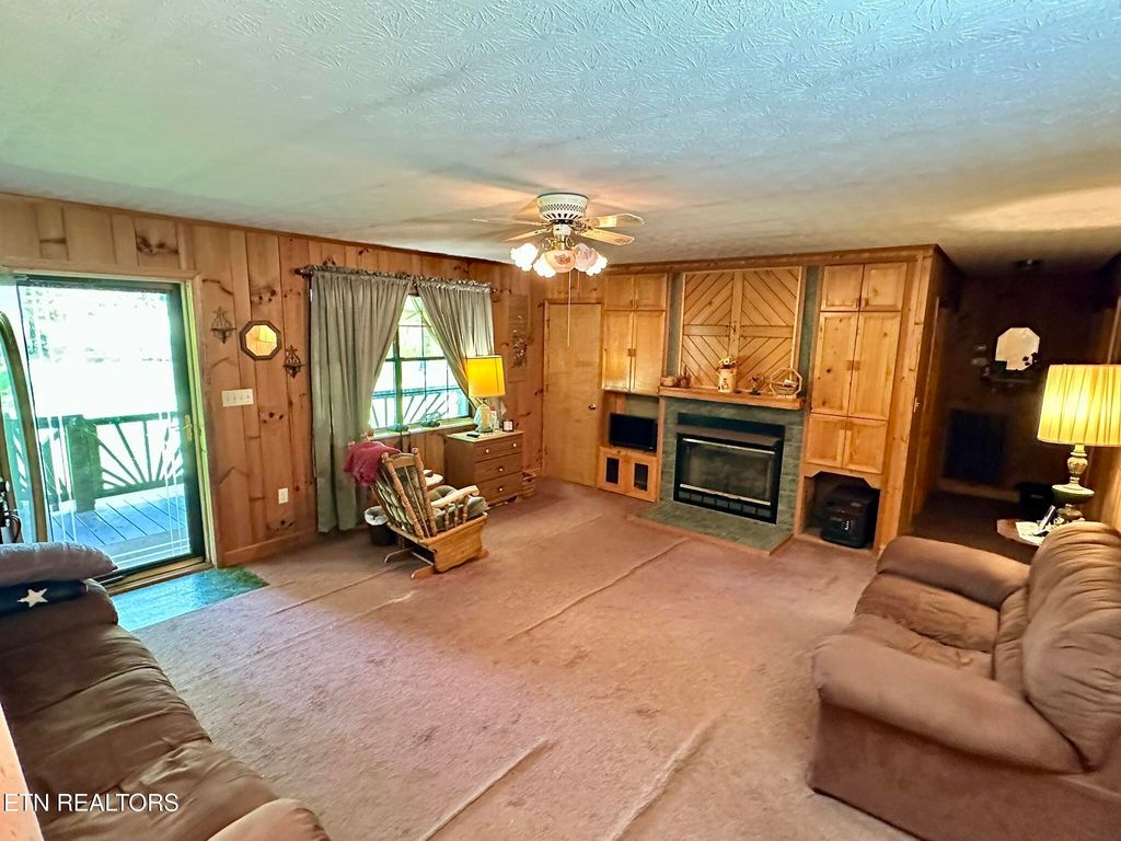 Photo of 252 Slaton Farm Rd, Dandridge, TN 37725 (MLS # 1310559)