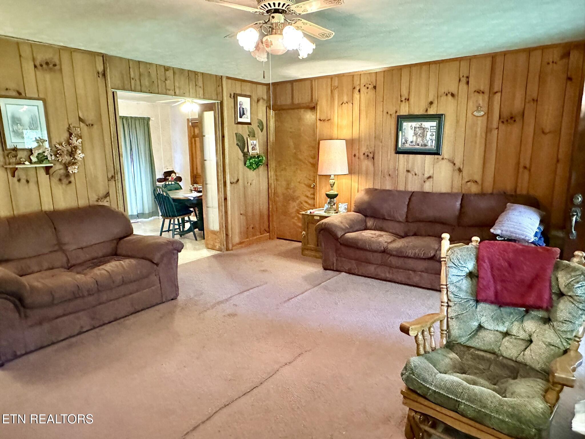 252 Slaton Farm Rd
