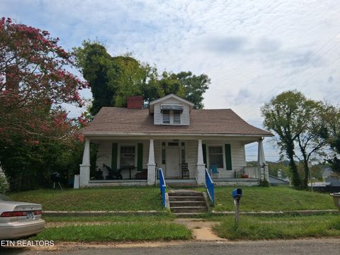 Photo of 2400 Parkview Ave, Knoxville, TN 37917 (MLS # 1335524)