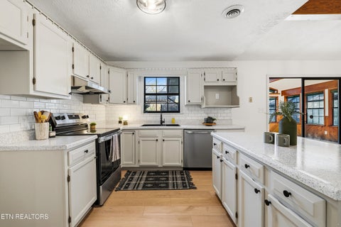 Tiny photo for 3727 Pleasant View Lane, Sevierville, TN 37862 (MLS # 1359695)
