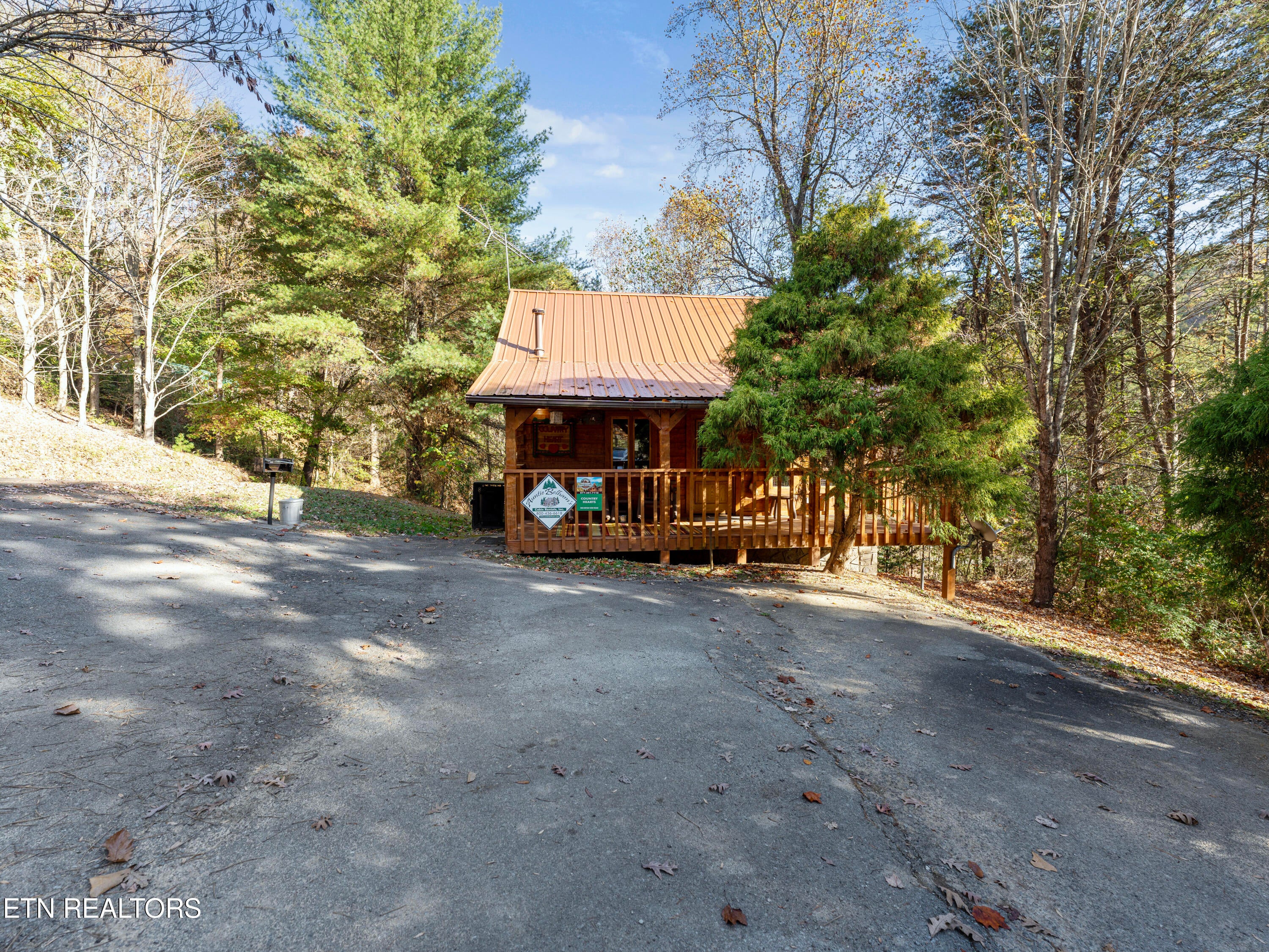1083 Bryan View Rd
