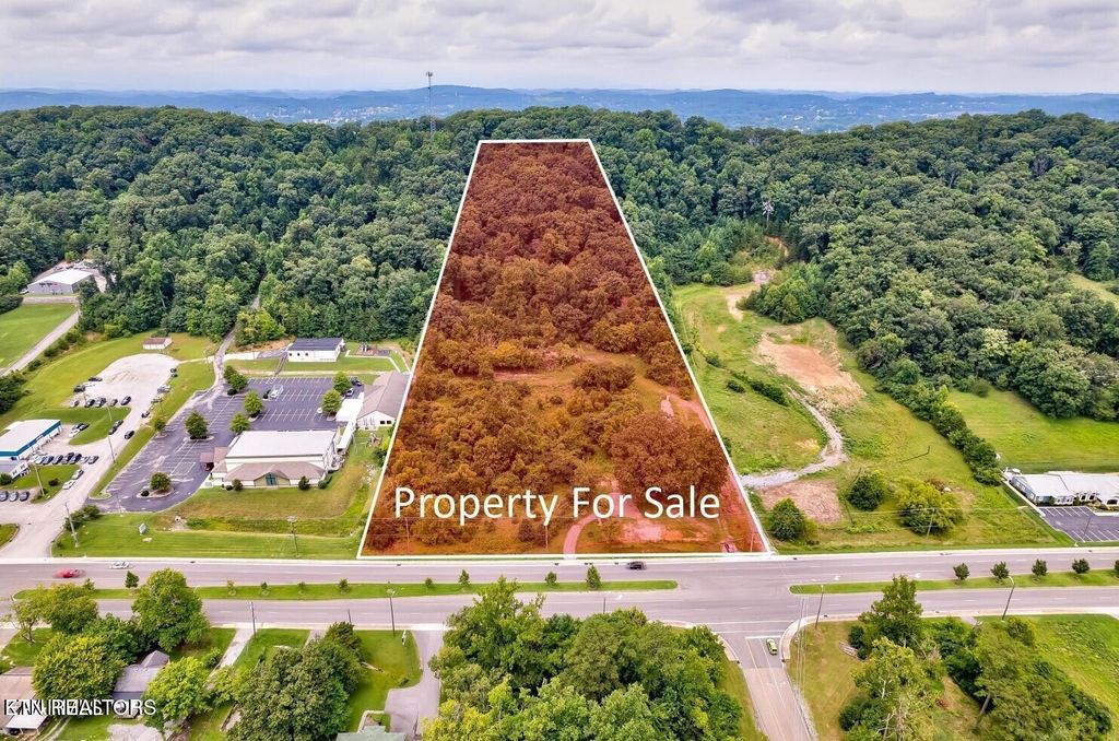 Photo of 1307 Callahan Drive, Knoxville, TN 37912 (MLS # 1325683)