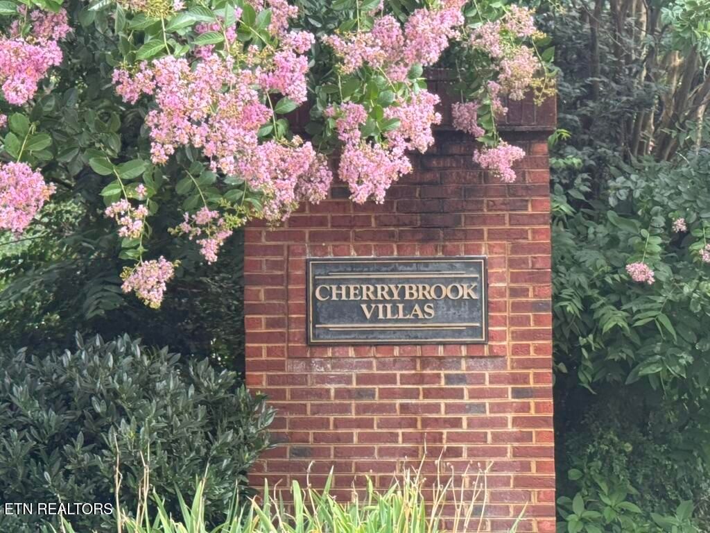 Photo of 1303 Hazelgreen Way #53, Knoxville, TN 37912 (MLS # 1348109)