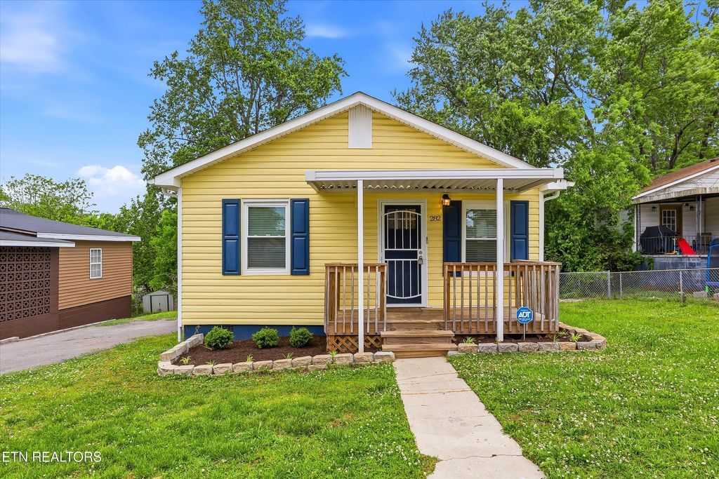 Photo of 282 W Newton St, Alcoa, TN 37701 (MLS # 1338966)