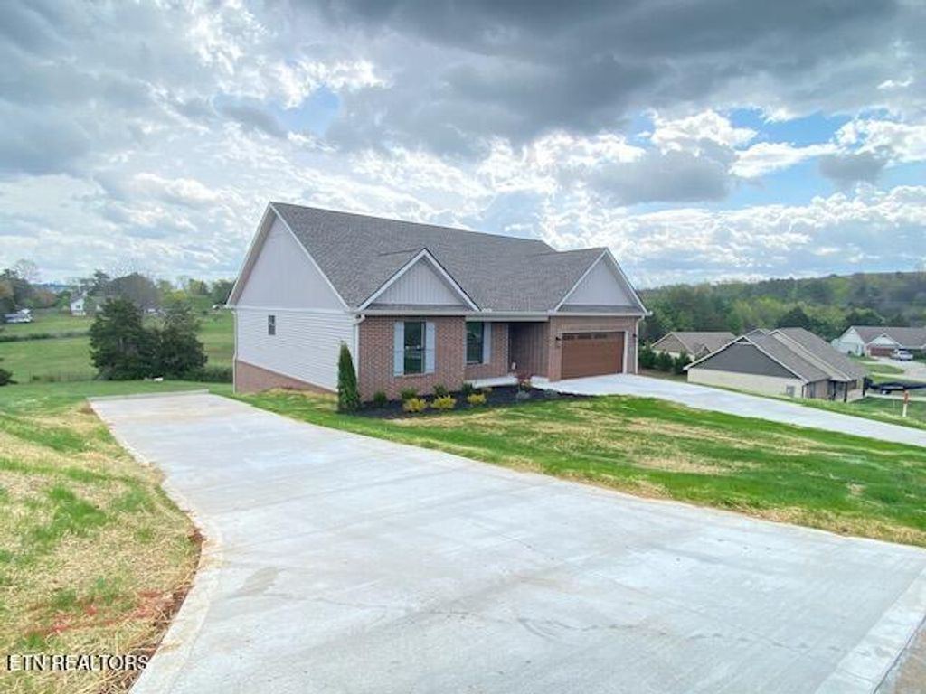 Photo of 1422 Sally View Drive, Friendsville, TN 37737 (MLS # 1293780)
