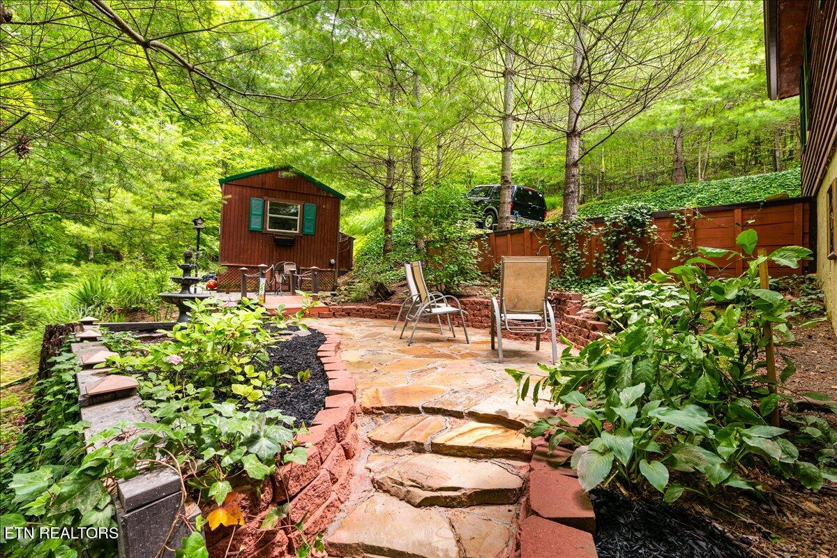 274 Pearl Rd