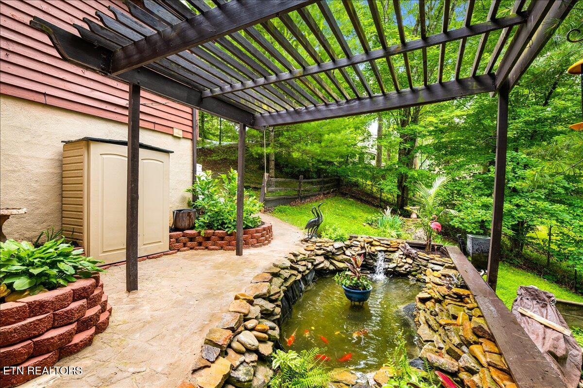 274 Pearl Rd