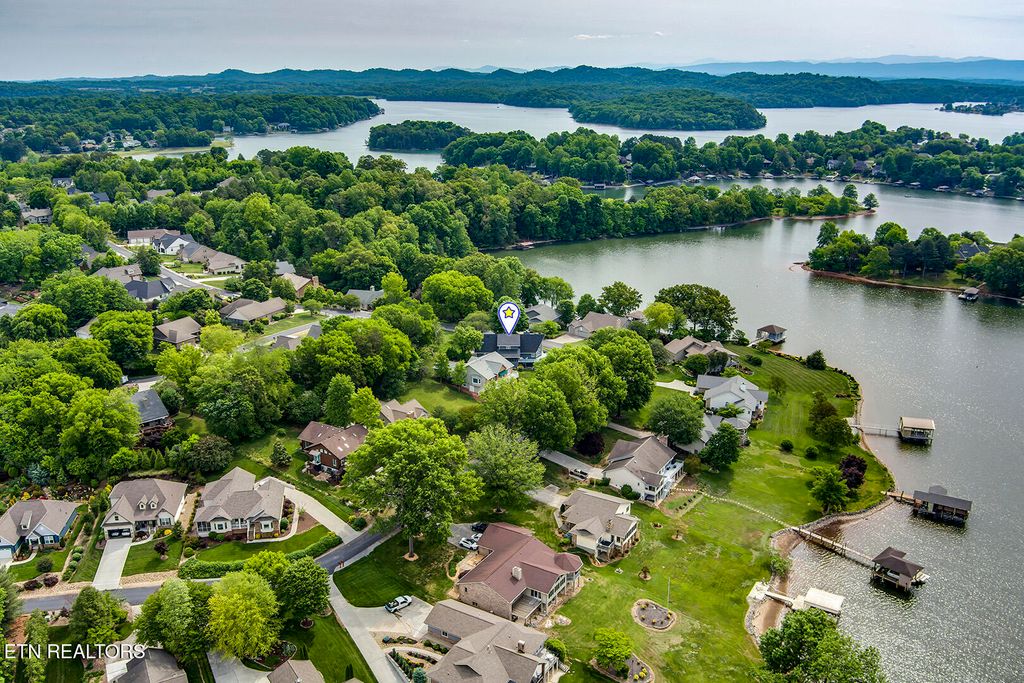 Photo of 242 Chatuga Way, Loudon, TN 37774 (MLS # 1340208)