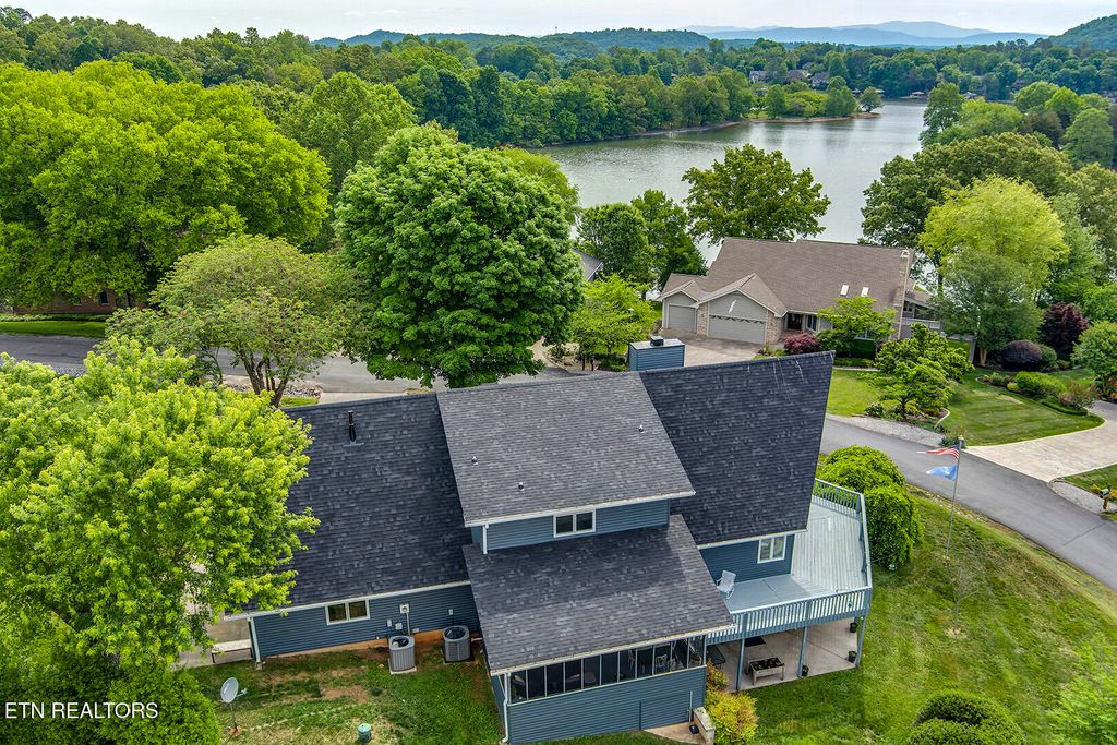 Photo of 242 Chatuga Way, Loudon, TN 37774 (MLS # 1340208)