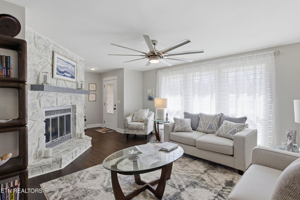 Photo of 19 Newcom Court, Crossville, TN 38558 (MLS # 1333837)