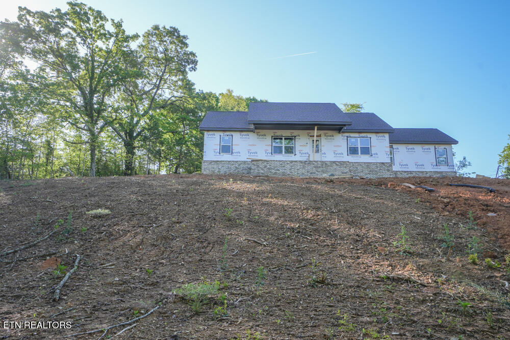 842 Pinebrooke Drive