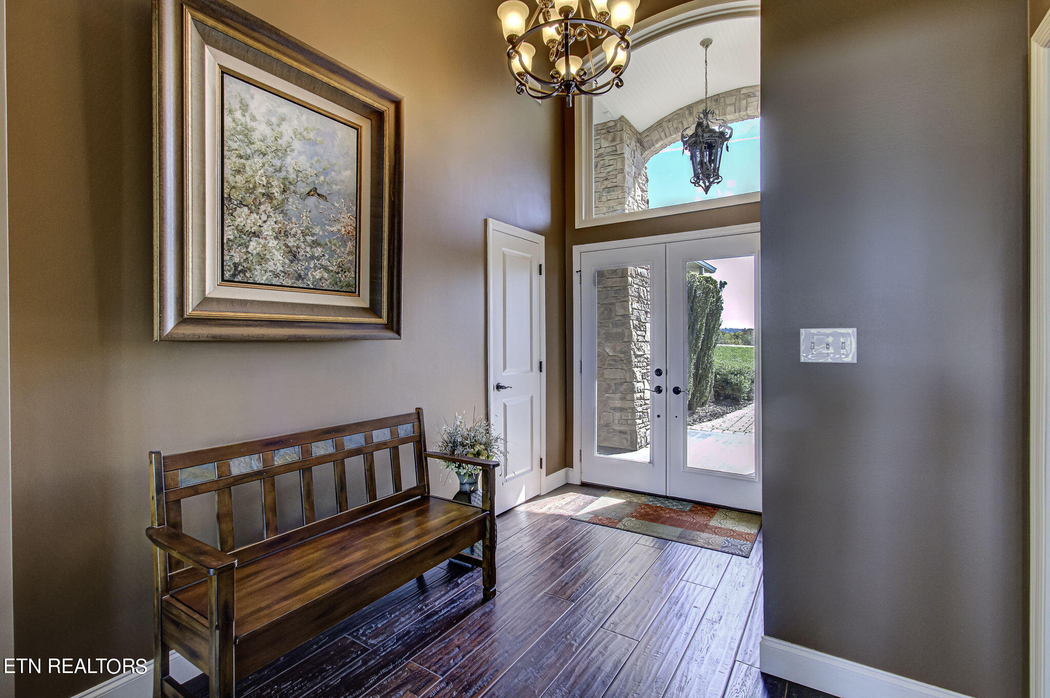 216 Majestic View Drive