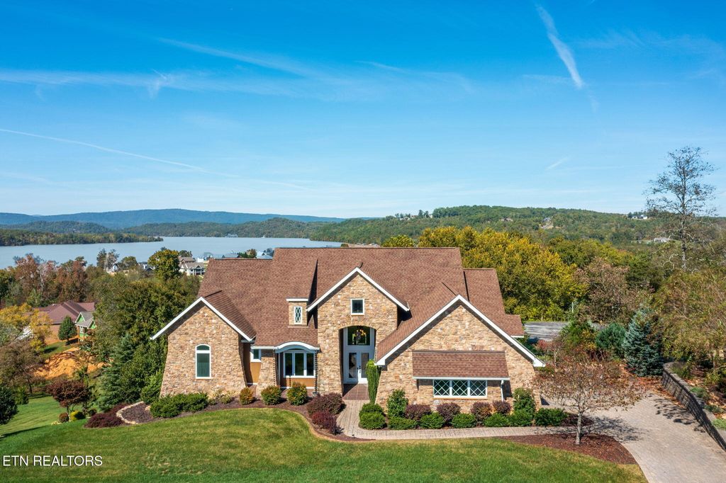 Photo of 216 Majestic View Drive, Rockwood, TN 37854 (MLS # 1293723)