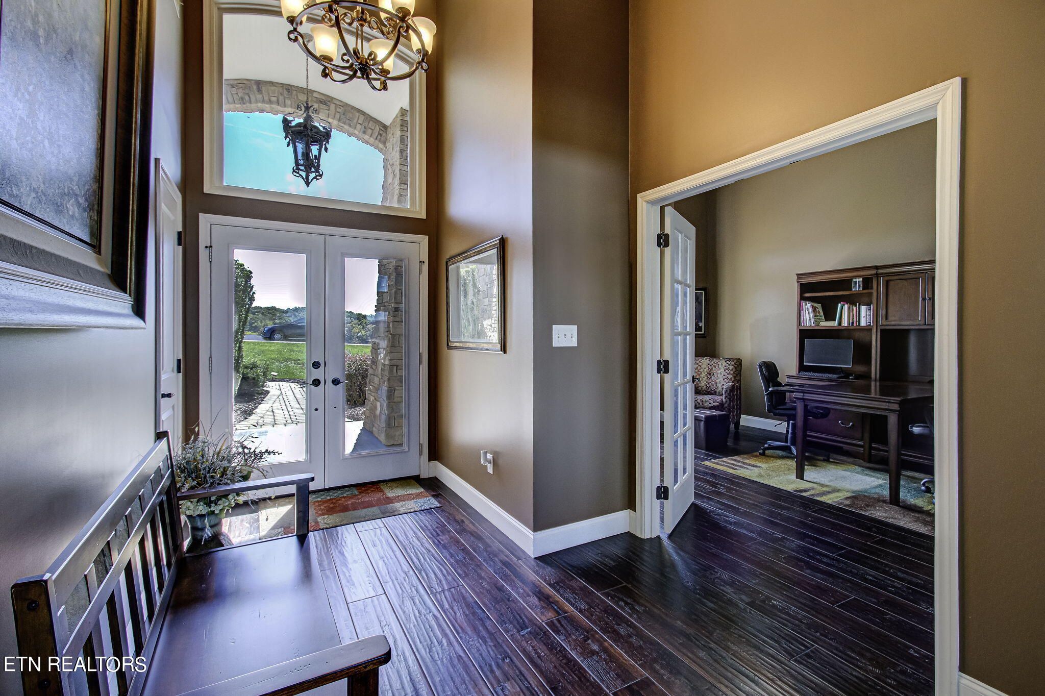 216 Majestic View Drive