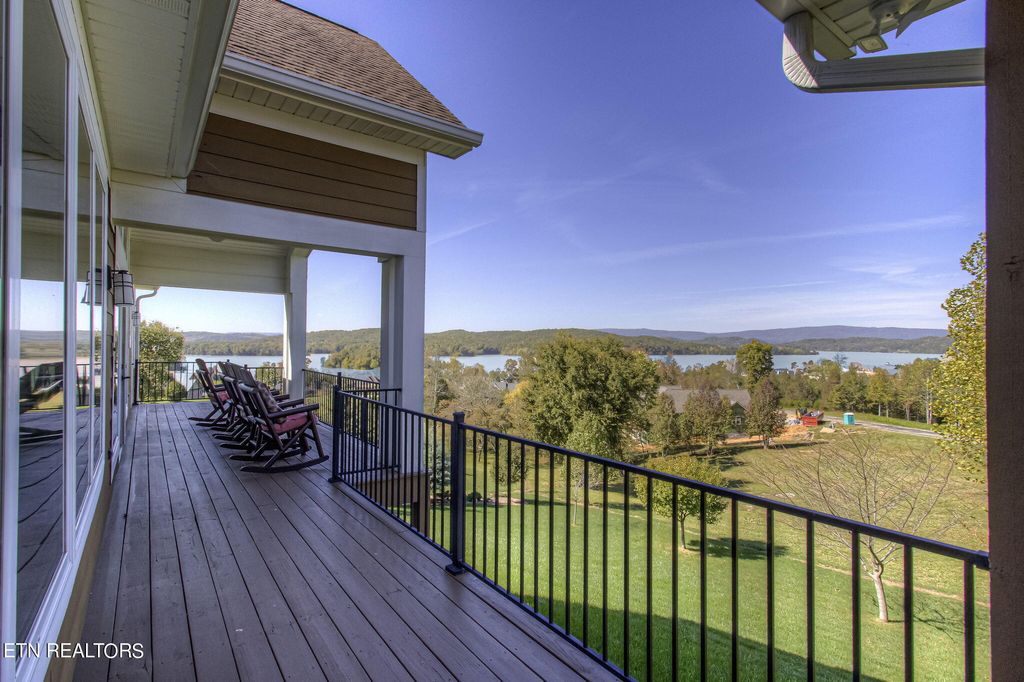 Photo of 216 Majestic View Drive, Rockwood, TN 37854 (MLS # 1293723)
