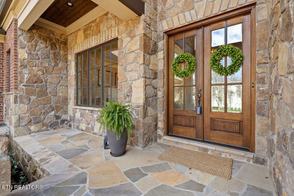 Photo of 1701 Duncan Woods Lane, Knoxville, TN 37919 (MLS # 1333118)