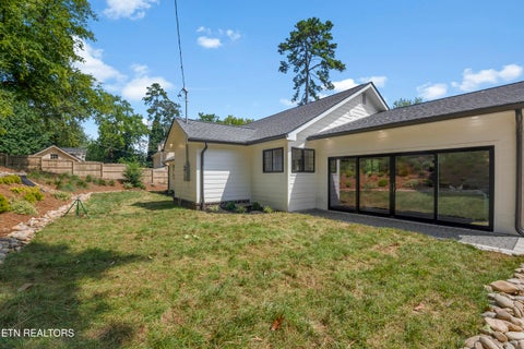 Tiny photo for 749 Cherokee Blvd, Knoxville, TN 37919 (MLS # 1351890)