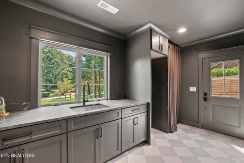 Tiny photo for 749 Cherokee Blvd, Knoxville, TN 37919 (MLS # 1351890)