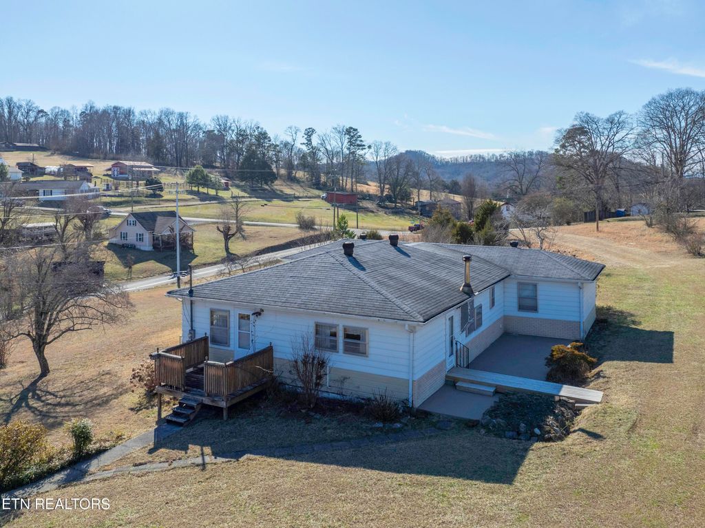 Photo of 6314 Maloneyville Rd, Corryton, TN 37721 (MLS # 1291267)