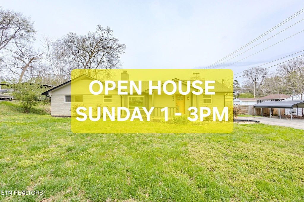 Photo of 439 Fairlawn Circle, Maryville, TN 37801 (MLS # 1333601)