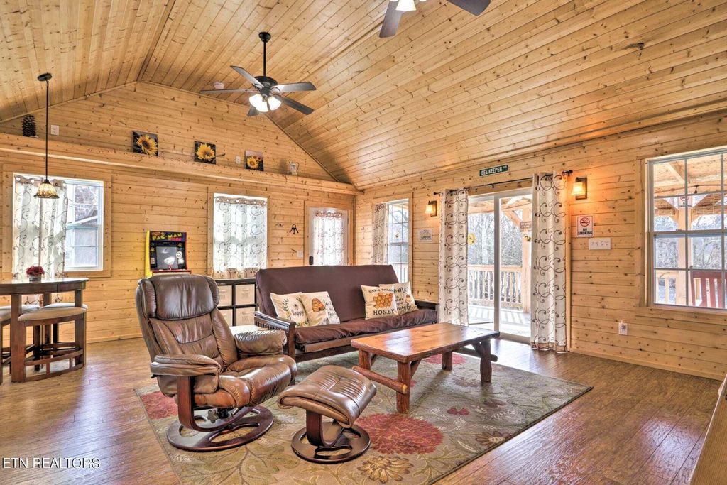 Photo of 4258 Old Walland Hwy, Walland, TN 37886 (MLS # 1251006)