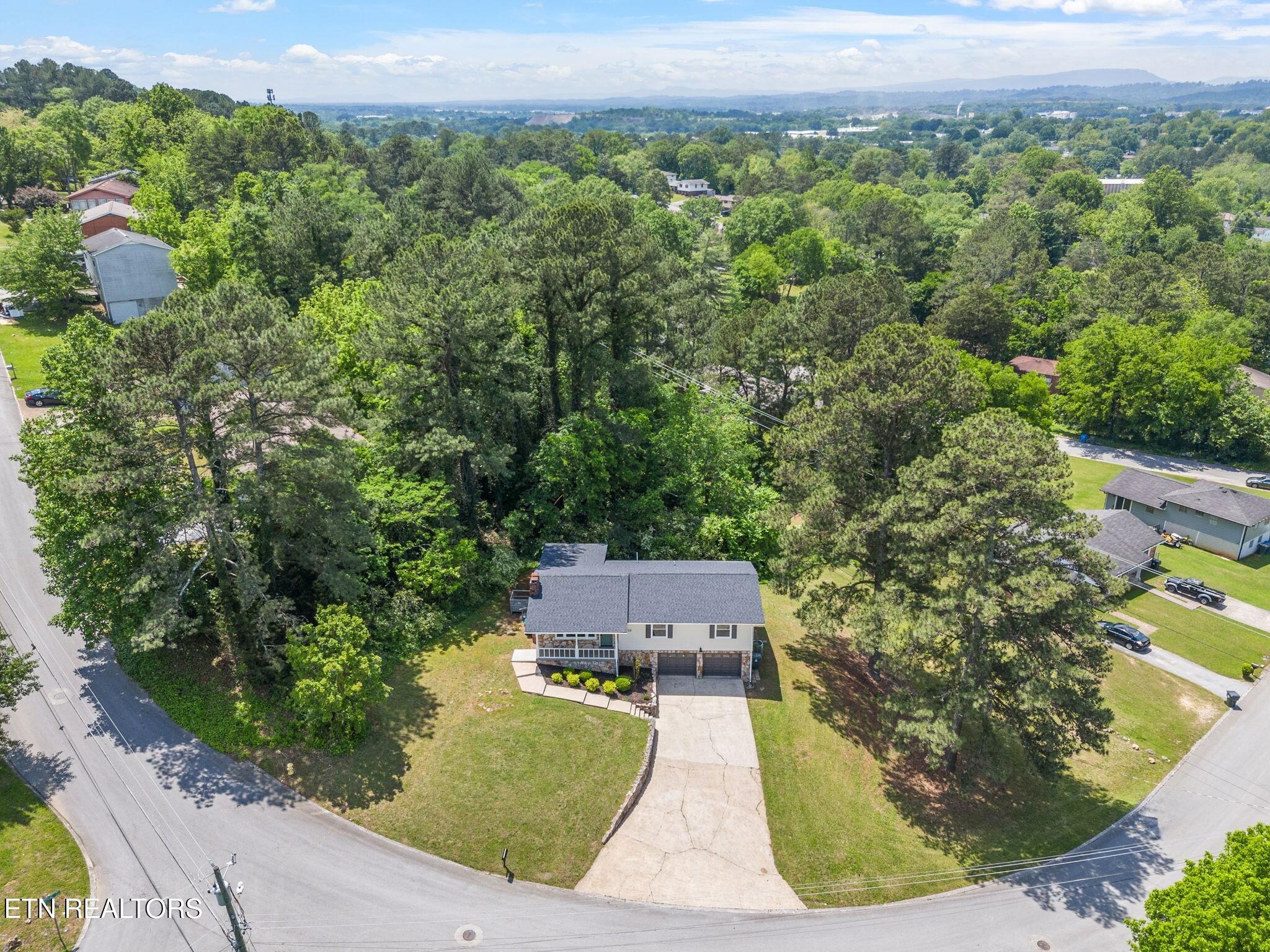 7752 Holiday Hills Circle
