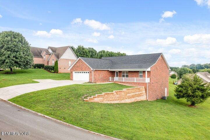 2039 James Rd