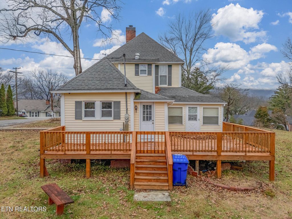 Photo of 320 S Douglas Ave, Rockwood, TN 37854 (MLS # 1323769)