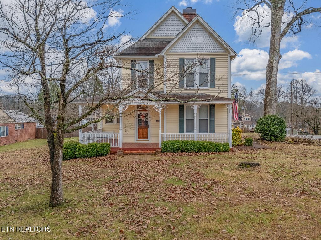 Photo of 320 S Douglas Ave, Rockwood, TN 37854 (MLS # 1323769)