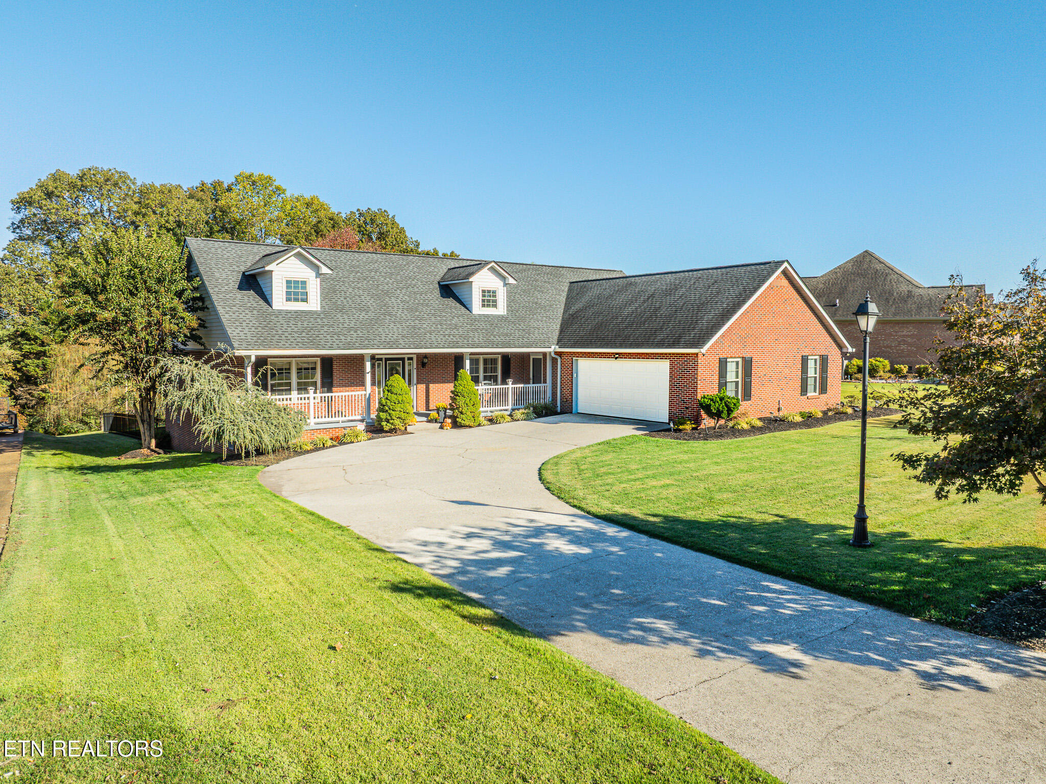 5624 Glenlyn Drive