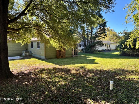 Tiny photo for 1409 Parkside Drive, Maryville, TN 37803 (MLS # 1359815)