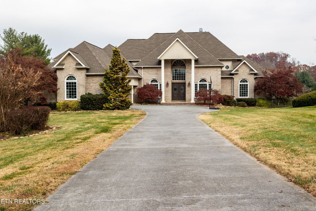 Photo of 2330 Southern Shade Blvd, Knoxville, TN 37932 (MLS # 1322572)