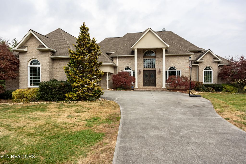 Photo of 2330 Southern Shade Blvd, Knoxville, TN 37932 (MLS # 1322572)